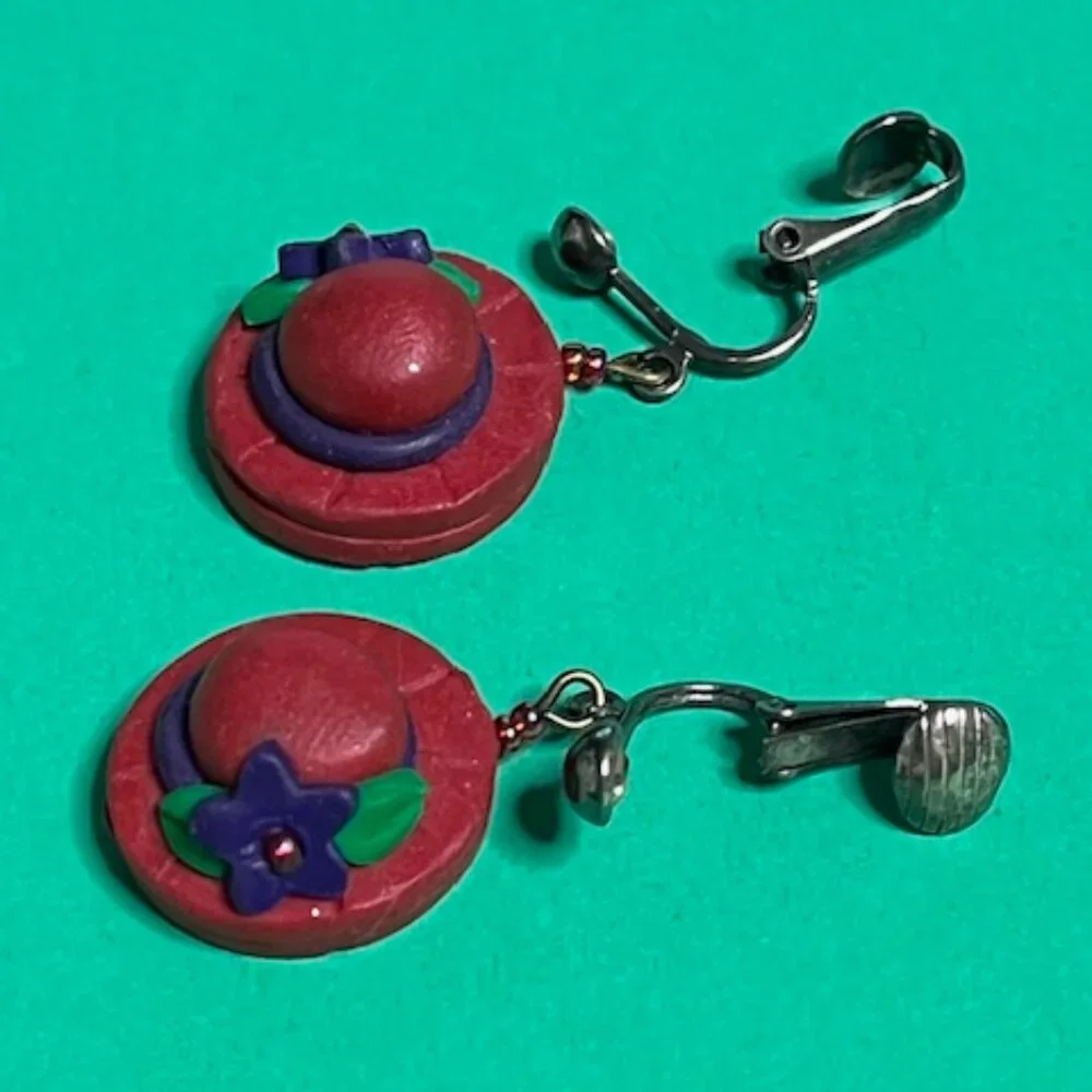 VTG Handcrafted Red Hat Purple Flowers Trim Polymer Clay Clip-on Earrings .75